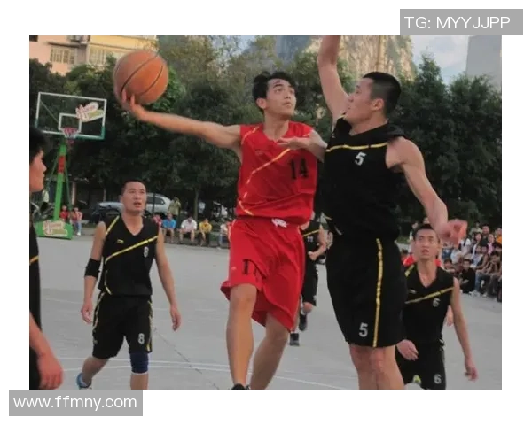 重庆篮球队在城市联赛中的耐力表现分析与赛场策略探讨 重庆篮球队在城市联赛中的耐力表现分析与赛场策略探讨