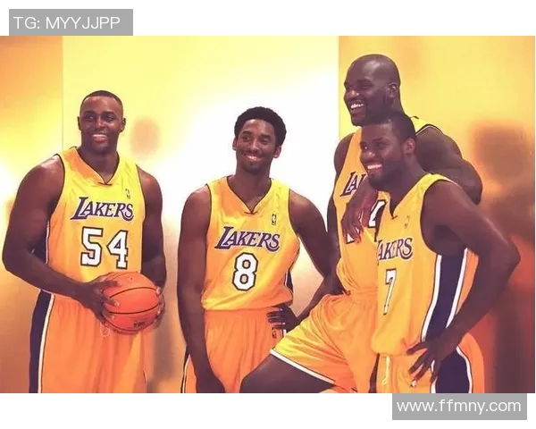 深圳篮球队灵活性深度解析与其他球队的对比分析 深圳篮球队灵活性深度解析与其他球队的对比分析